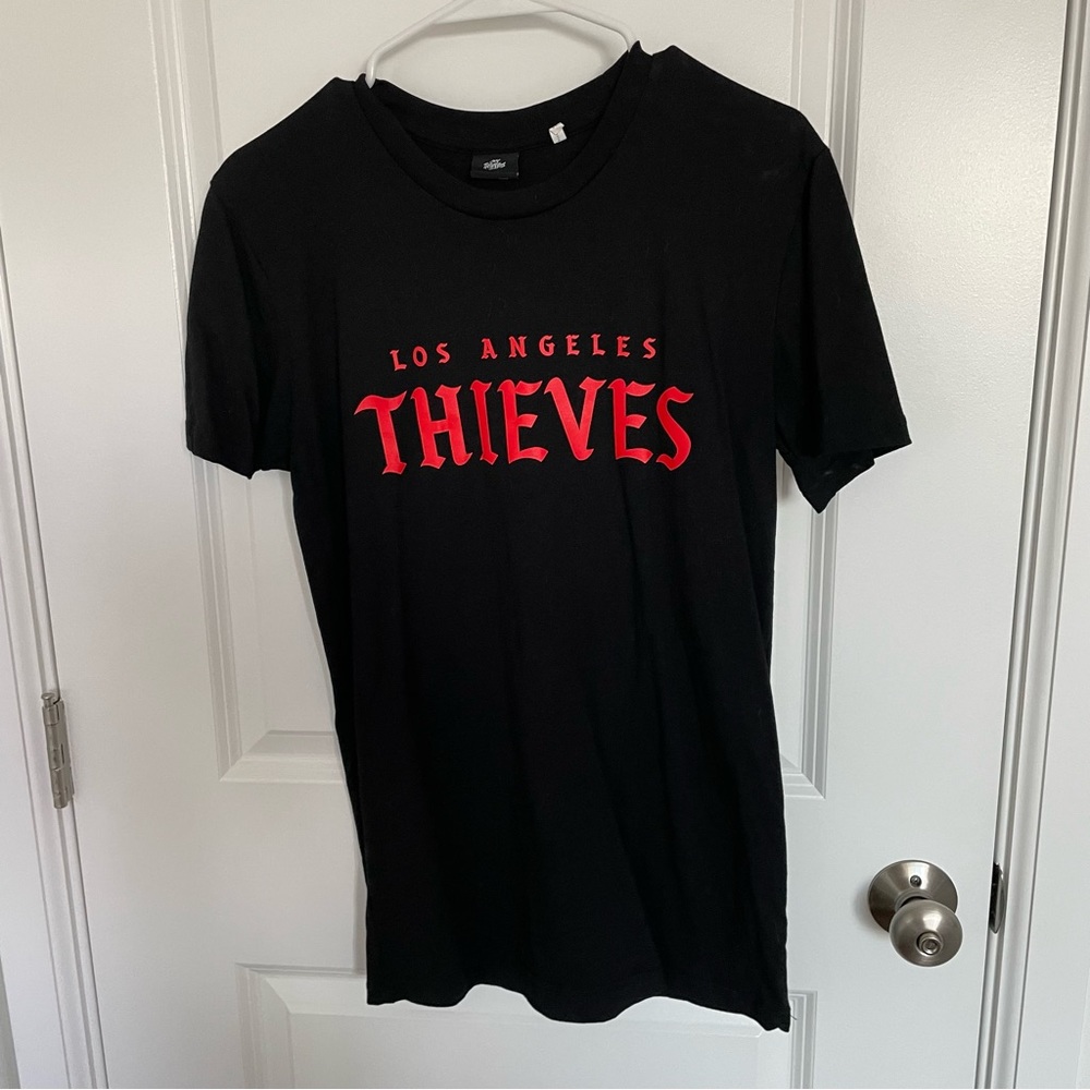 100 Thieves LA Thieves Signature Short Sleeve Black Tee